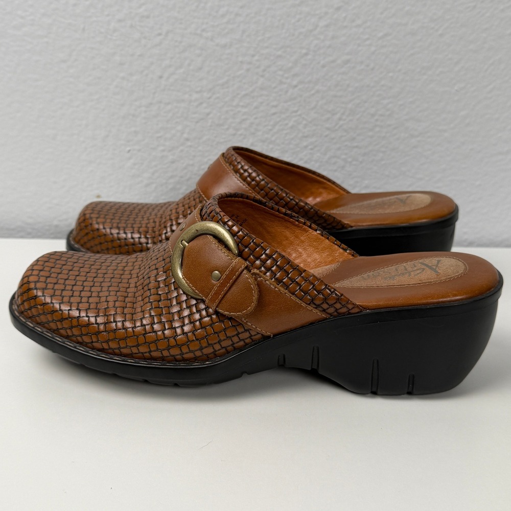 Clarks Artisan Mules Woven Leather Buckle 7.5M Brown Wedge Clogs - Picture 13 of 14